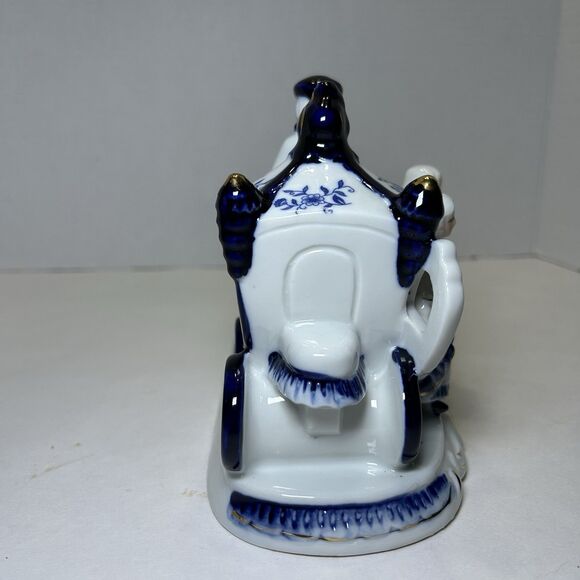 Vintage Victorian/Colonial George And Martha Washington Porcelain Figure - Picture 2 of 5